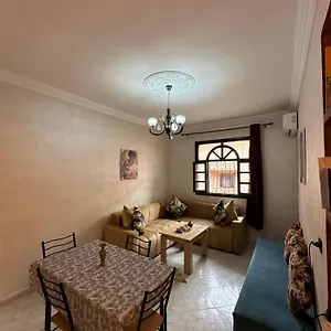 Lovely 2-bedroom Apartamento